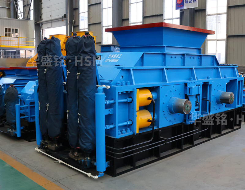 破碎石英石選擇哪款制砂機？大型對輥機怎么樣？